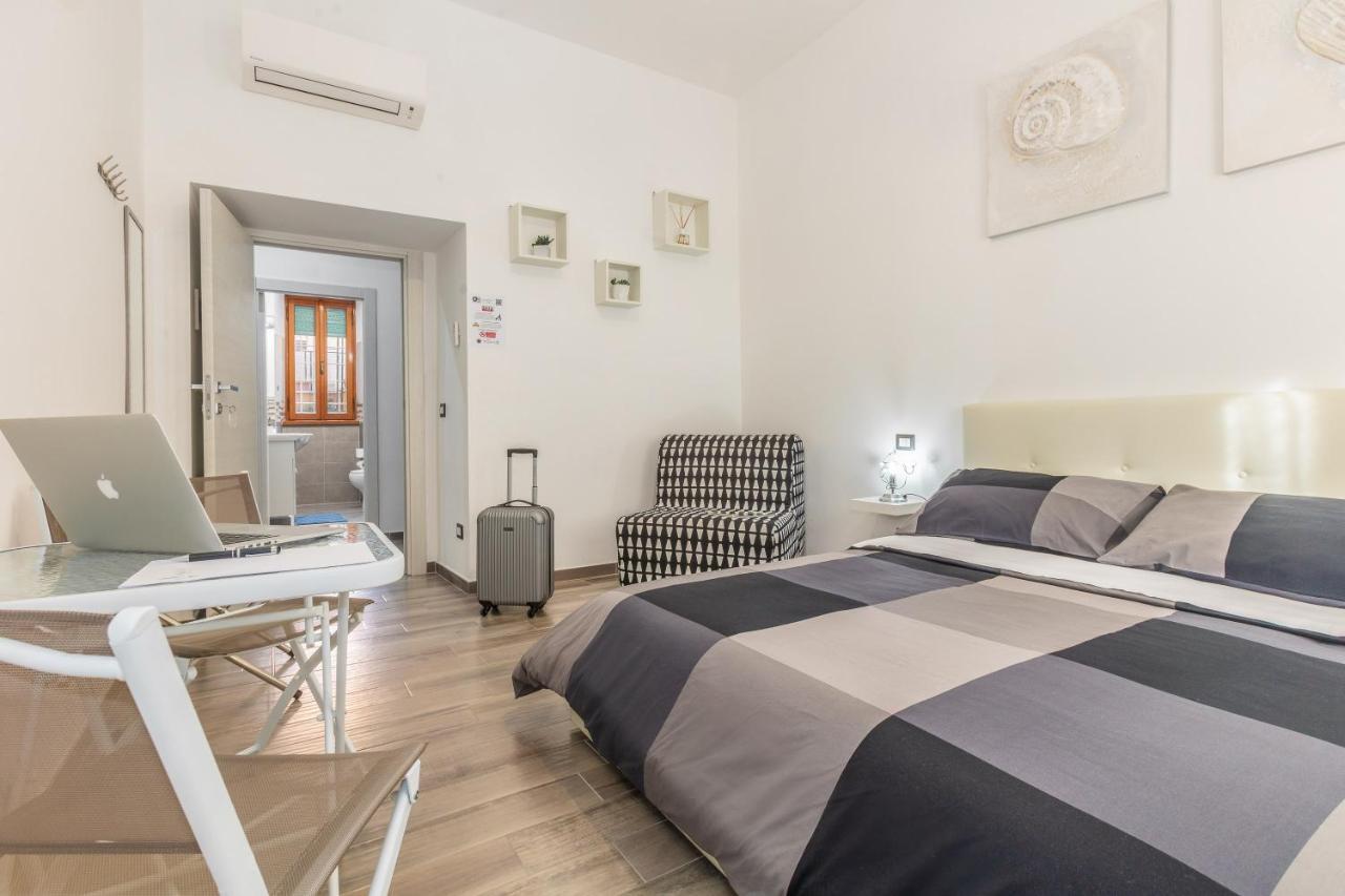 Scirocco Rooms Civitavecchia Ngoại thất bức ảnh